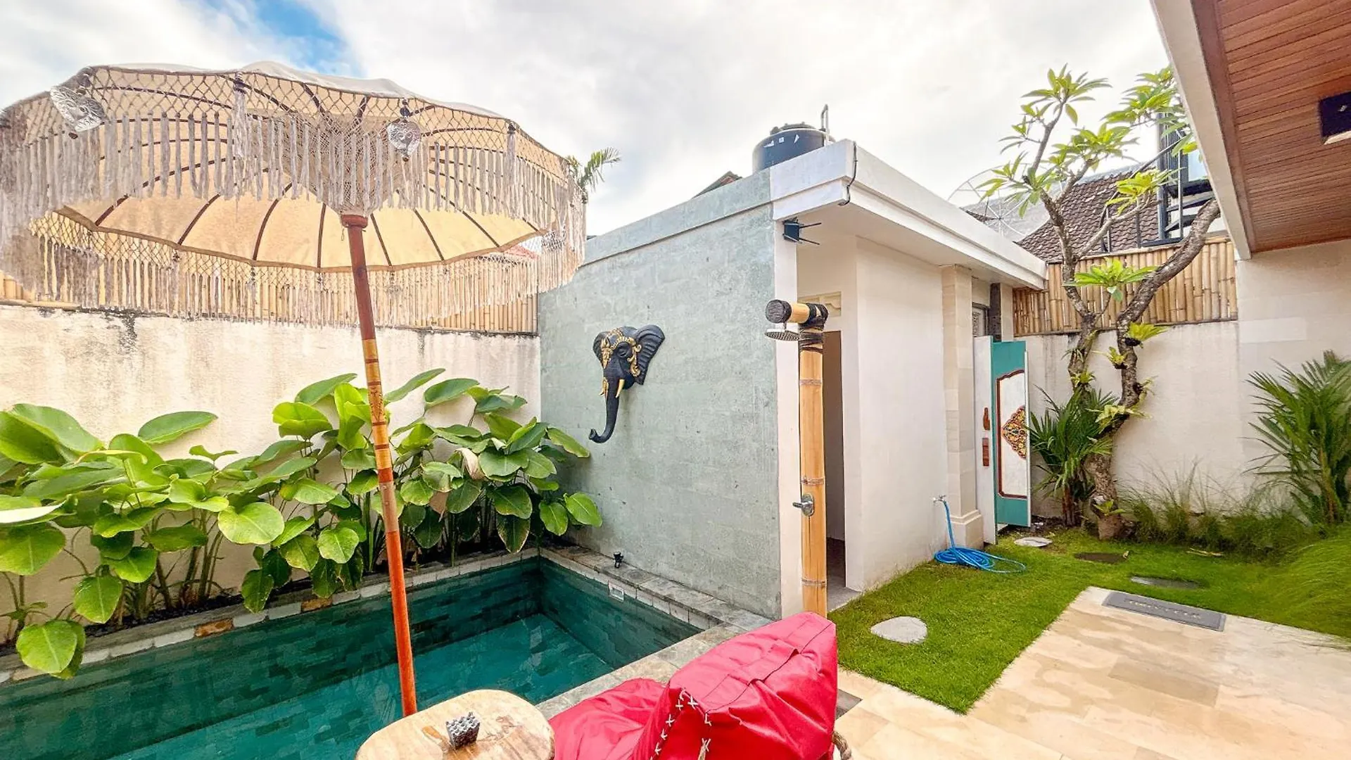 The Abian Villa Seminyak 세미냑